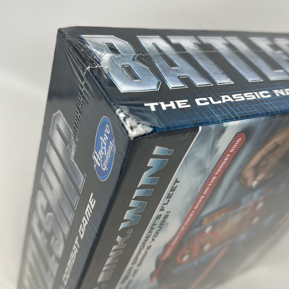 Hasbro NIB Battleship The Classic Naval Combat Game - Picture 10 of 10